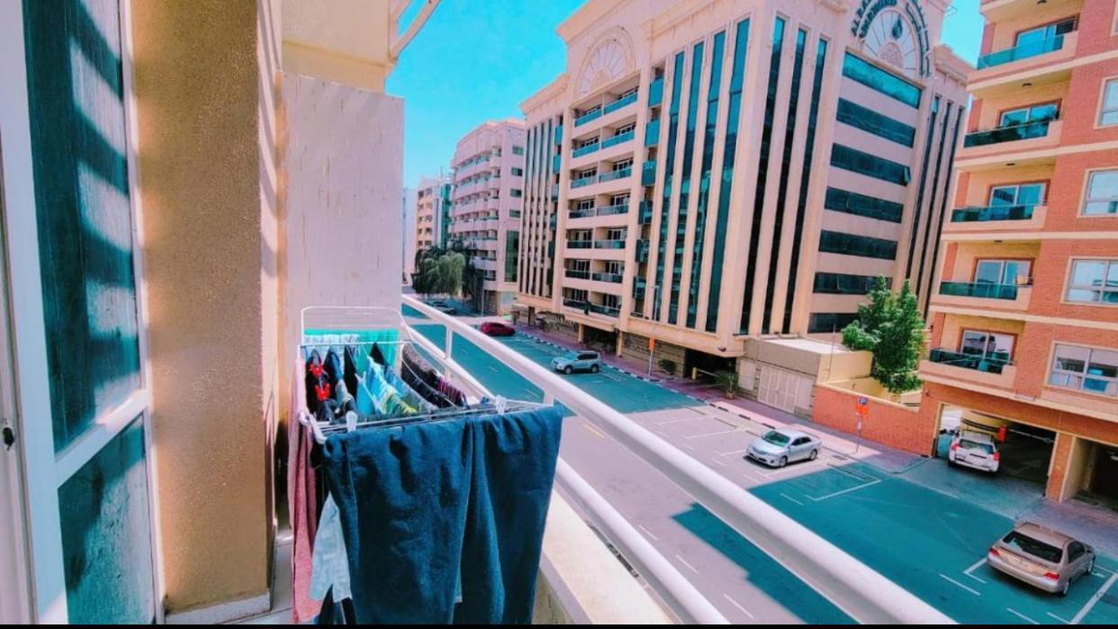 دبي Dxb Hostel Near Adcb Metro Station المظهر الخارجي الصورة