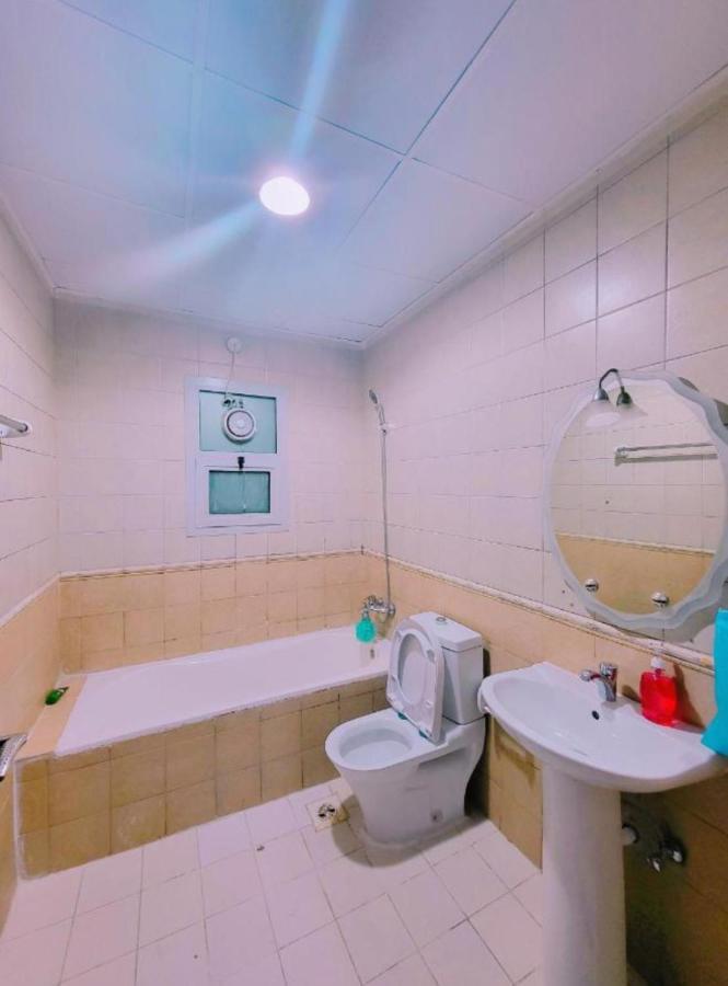 دبي Dxb Hostel Near Adcb Metro Station المظهر الخارجي الصورة
